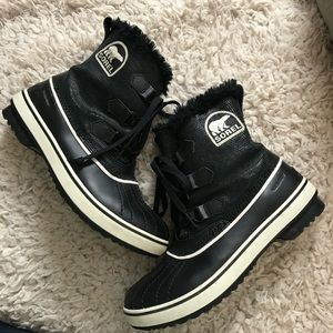 Sorel Snow Lion Boots Black Size 9